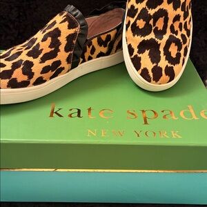KATE SPADE LILLY SNEAKERS LEOPARD PRINT -FITS SIZE 7 or 7.5 - LIKE NEW WITH BOX